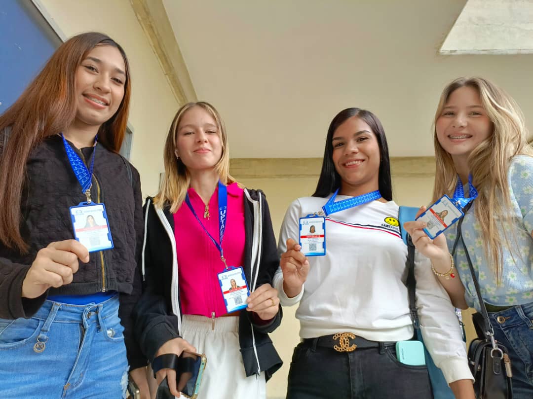 Biblioteca Leticia Collazo inicia jornada de carnetización 2025